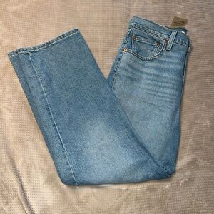 Women's Levi's Ribcage Straight Ankle Jeans Size 30 NWT